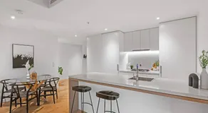 BREATHTAKING Sunset view apartment, BEST Location in the city - Image 4