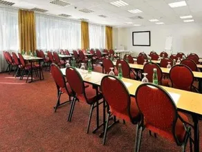 PREMIUM Business Hotel Bratislava - Image 3