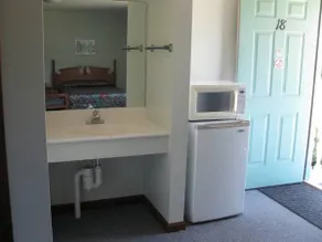Starlight Lodge at Rockport Harbor - Image 3