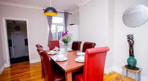 First house - Image 2