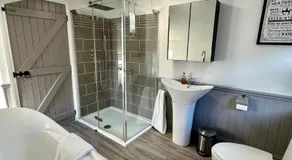 The Beach House - Image 3