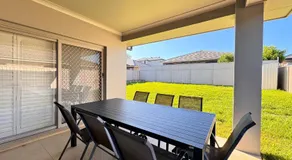 6 Bedroom Group House Sleeps 13 Near Western Sydney Airport Penrith - Image 4