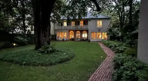 21 East Battery Bed and Breakfast - Image 3