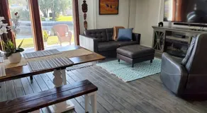 PETS STAY FREE Canal Front 3 bed/2 bath single family ample parking  - Image 3