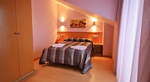 Hostal Restaurante Taracena - Image 2