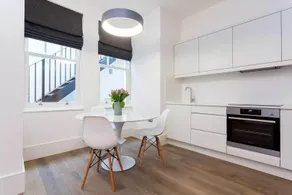 Estudio contemporáneo en cabaña suiza - Image 3