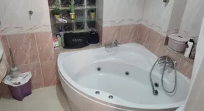 Villa S6 avec piscine, jardin et jacuzzi - Image 5