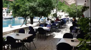 Lux Hotel Pansion - Image 2