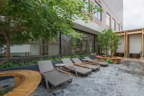 Fuhong International Hotel - Image 4