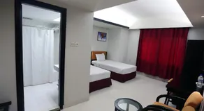 Orchid Business Hotel - Image 3