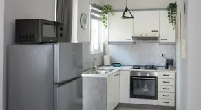 DM Apartment 2 - Only 4' from Rafina Port & 2' from the beach - Image 4