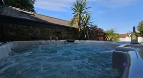 The Manor - Image 3