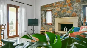 Liakoto Villa with private pool and jacuzzi - Image 2