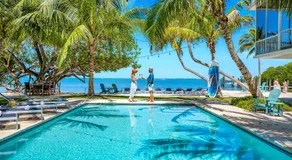 PRIVATE BEACH Pickleball Court and Tiki Bar Heated Pool Designated Paradise Key - Image 3