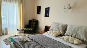 Claude Monet beach hotel - Image 2