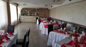 Pensiune Restaurant Avangarde - Image 5