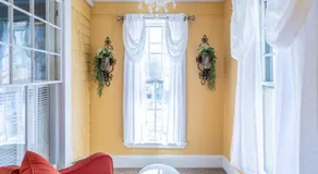 210 Main St - Image 3