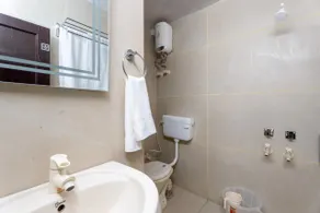 La Deliche Stays - Image 3