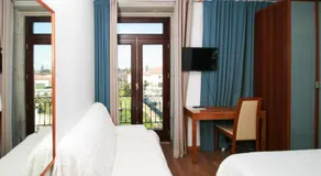 Dias House - Image 2