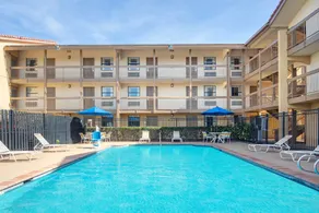 Marietta/Atlanta North - Image 4