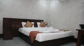 Hotel Silk - Image 2