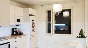 Cozy Private ROOM with Balcony, 10mins to Helsinki center, Free parking - Image 3