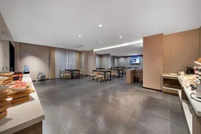QIANNA HOTEL GLORIOUS (Xinxiang Vocational and Technical College Pingyuan Lake Campus Store) - Image 4