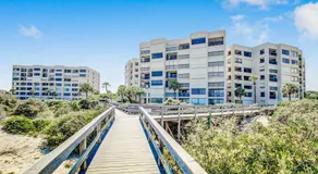 Completely renovated oceanfront condo w/washer/dryer & shared pool/tennis - Image 2