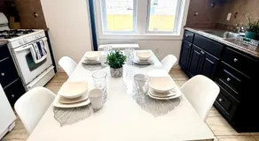 Modern 2 Bedroom Apartment 20 Min to Times Square Sleeps 6 - Image 3