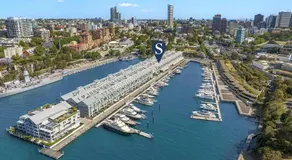 Loft-Style Waterfront Apartment - Image 5