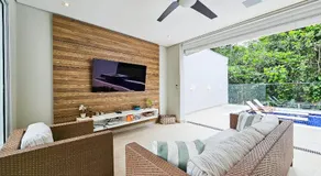Casa de 400m² e piscina próximo à praia - Image 2