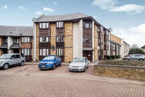 Manor Place Apartment Thamesmead - Image 3
