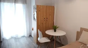 Fully renovated small & cosy studio - Image 2