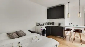 Appartement Moderne au coeur du 7ème - Image 2