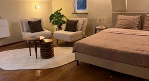 Bed and Breakfast 1691 - Image 2