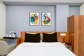Super Townhouse Gachibowli Flyover Hyderabad - Image 3