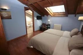 Hotel Piloñés - Image 2