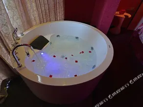 Yuguo Boutique Hotel - Image 5