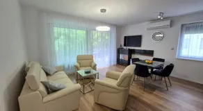 Blue Sapphire Apartman - Image 2