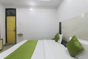 Hotel Dayal - Image 2