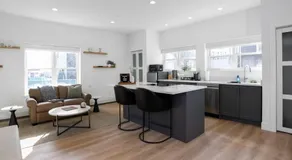 Chic Studio Close to Harbor Point - Image 3