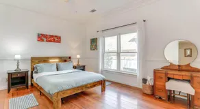 Charming 3 bedroom Home - Image 2