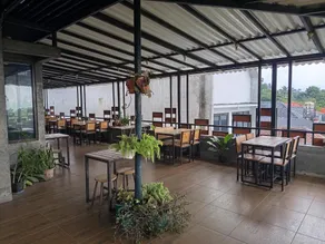 Tulip Guest House & Cafe - Image 2