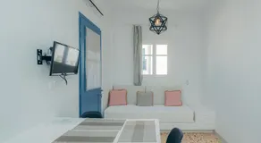 Esmeralda Apartments - Image 3