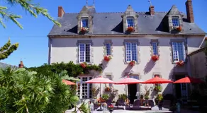 Le PETIT CHATEAU - Tiffauges proche Puy duFou - Image 3