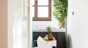Karavel Suites - Old Town - Image 4