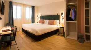 Hotel Plaza De La Paz - Image 2