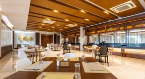 Grand Hotel Vientiane - Image 4