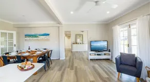 43 Squire Street Fingal Bay - Image 3