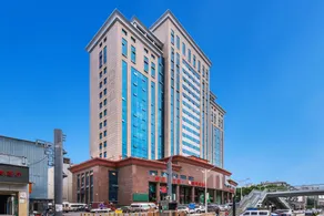 JI Hotel Wuhan Guanggu Plaza - Image 4